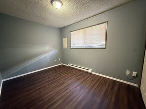 4323 N Commercial Ave, Unit 4323 in Portland, OR - Foto de edificio - Building Photo