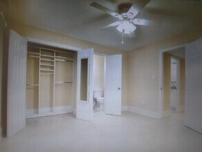 208 Danube Ave, Unit 103 in Tampa, FL - Foto de edificio - Building Photo