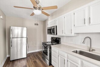 1462 Meadowthorpe Ave in Lexington, KY - Building Photo - Building Photo
