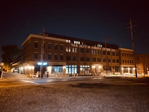 Yardley Apartments in Columbus, OH - Building Photo - Building Photo