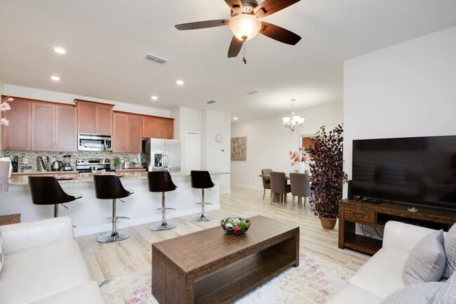 4807 Brier Rose Ln