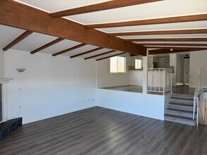 1633 Goodman Ave in Redondo Beach, CA - Foto de edificio - Building Photo