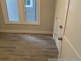 86 Fayston St in Boston, MA - Building Photo