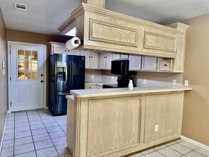 822 Daffodil Dr in Los Fresnos, TX - Building Photo - Building Photo