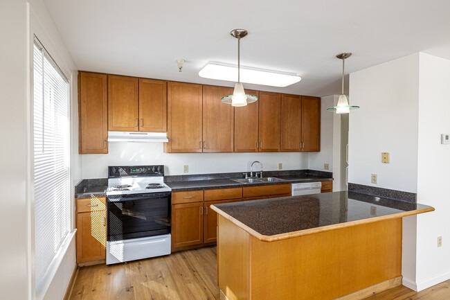 Washington Street Apartments