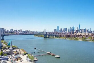 2 Northside Piers, Unit 27D in Brooklyn, NY - Foto de edificio - Building Photo