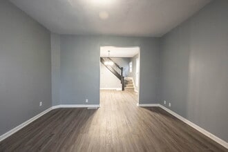 642 N Parker Ave in Indianapolis, IN - Building Photo - Building Photo