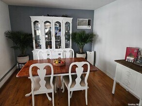 207 Jefferson Ave in Island Park, NY - Building Photo - Building Photo