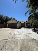 3603 N Minden Ct in Visalia, CA - Building Photo