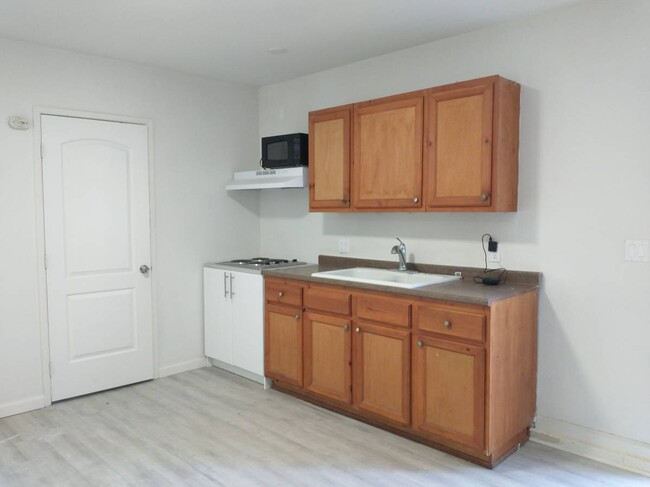 106 S Sunol Dr, Unit #0.5 in Los Angeles, CA - Foto de edificio - Building Photo