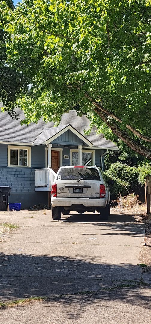 property at 340 N Grove Ct