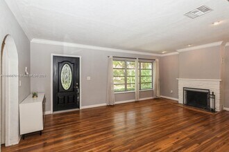 1225 Tangier St in Coral Gables, FL - Building Photo - Building Photo