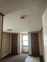 407 Forest Rd W in Mastic Beach, NY - Building Photo - Building Photo