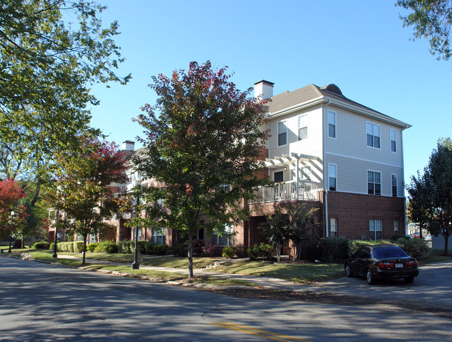 Argenta Square Apartments in North Little Rock, AR - Building Photo - Building Photo