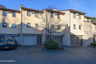 164 S Linden Ave in Highlands, NJ - Building Photo