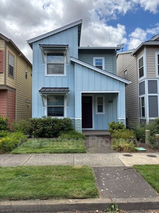 3116 SE Everglade St in Corvallis, OR - Building Photo