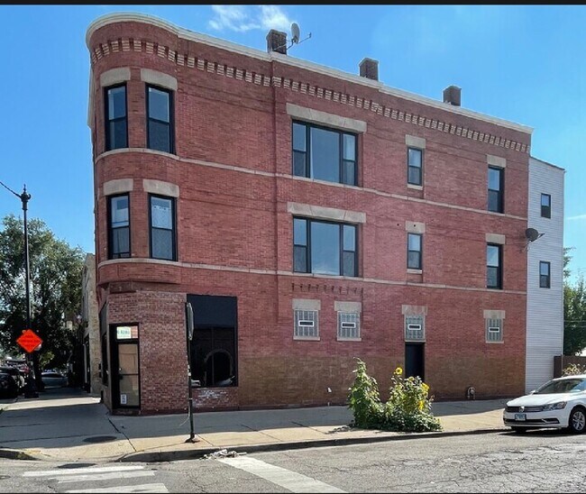 property at 3237 W Armitage Ave