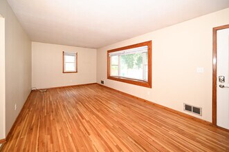 2502 24th Ave NW in Rochester, MN - Building Photo - Building Photo