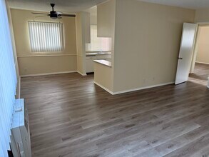 6857 Whitsett Ave in North Hollywood, CA - Building Photo - Building Photo