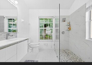 2002 Lake Breeze Ct in Wellington, FL - Building Photo - Building Photo