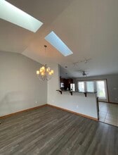1738 Beech Dr in Crown Point, IN - Foto de edificio - Building Photo