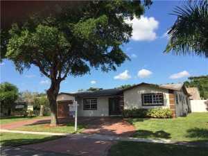 9531 NW 8th St in Pembroke Pines, FL - Building Photo