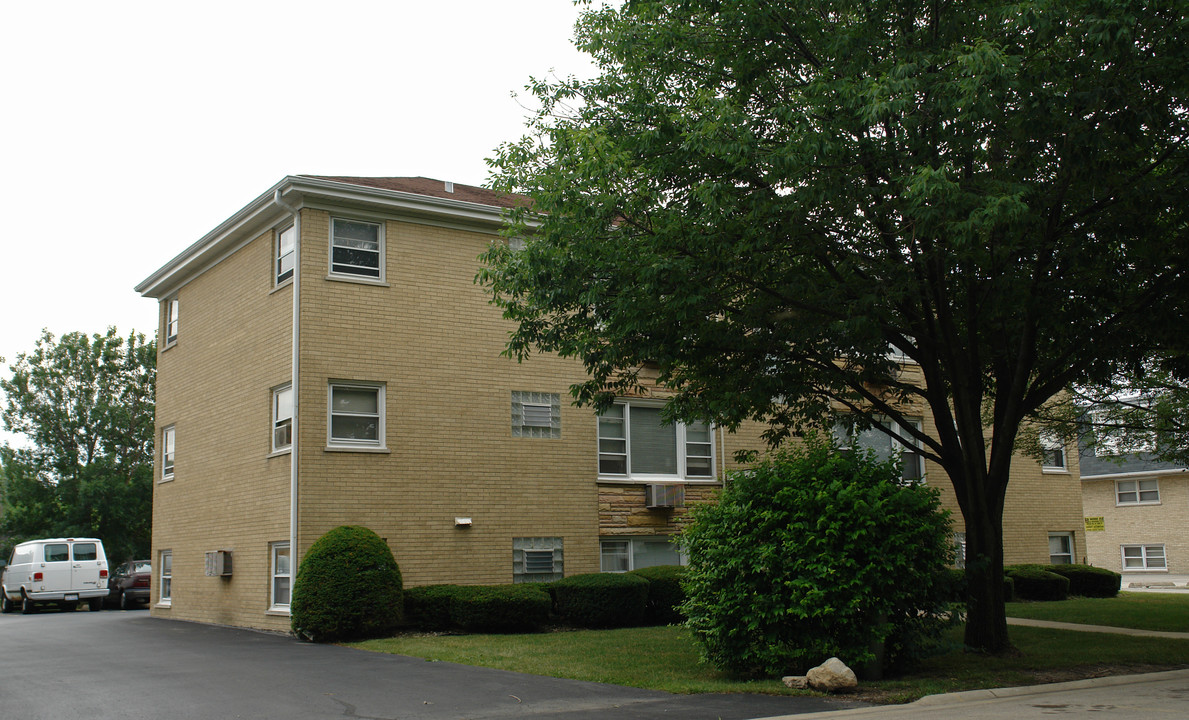 5805 Rose Ave in La Grange, IL - Building Photo