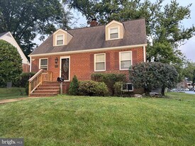 5021 24th St N in Arlington, VA - Building Photo