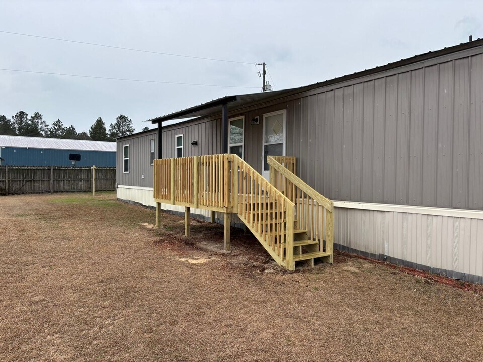 810 Hayes Crossing Rd in Gilbert, SC - Building Photo