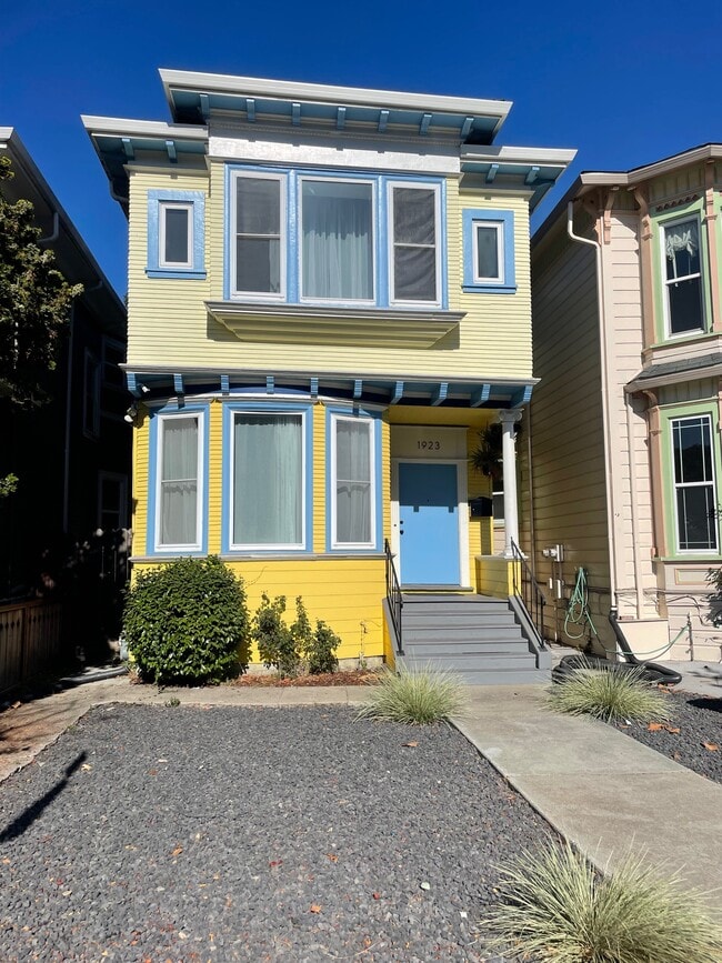 1923 West St in Oakland, CA - Building Photo - Building Photo