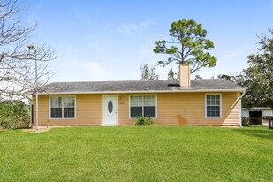 11035 61st St N in West Palm Beach, FL - Building Photo