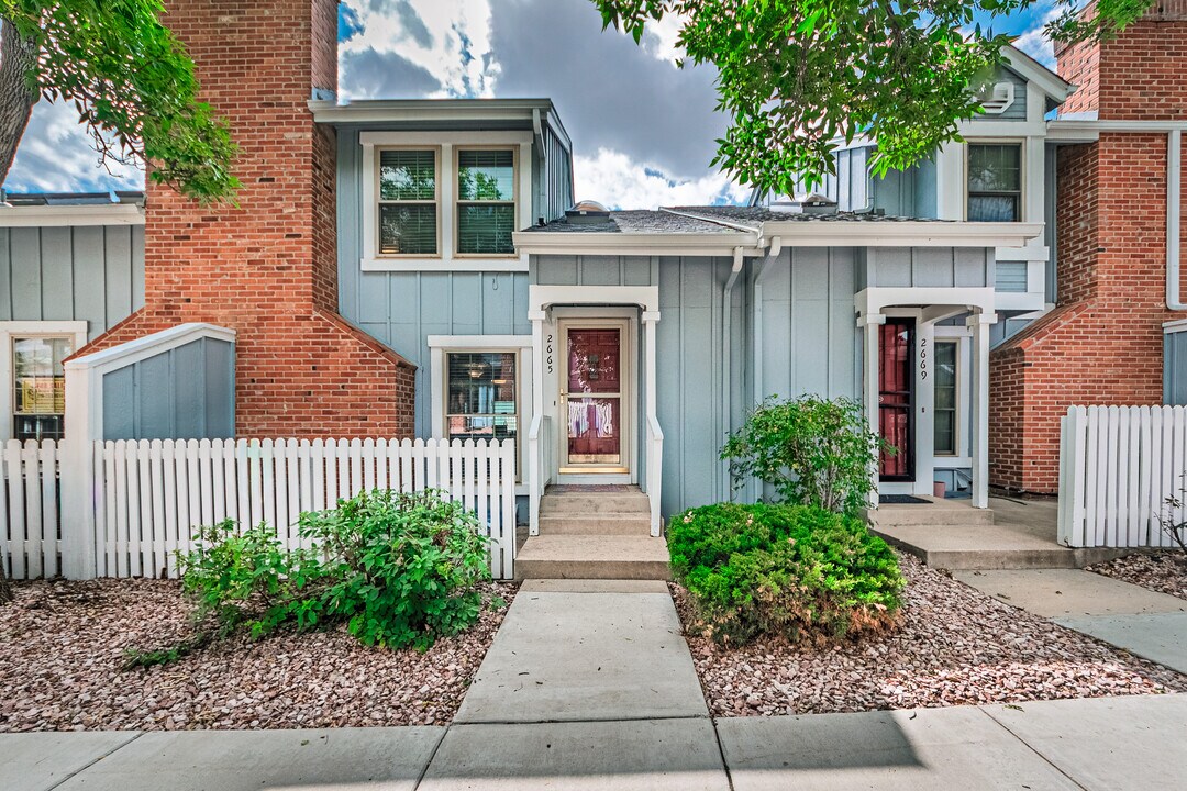 2665 Hatch Cir in Colorado Springs, CO - Building Photo