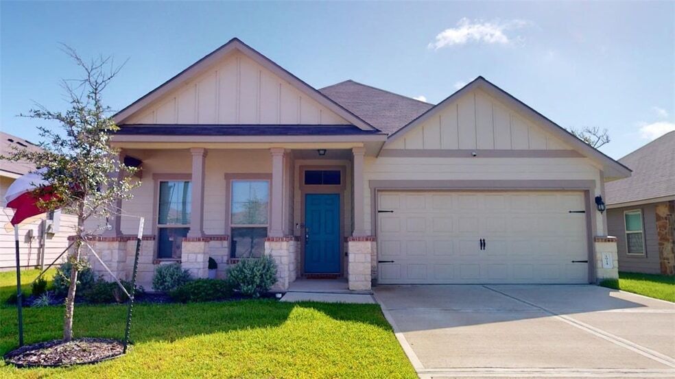 1924 Cartwright St in Bryan, TX - Building Photo