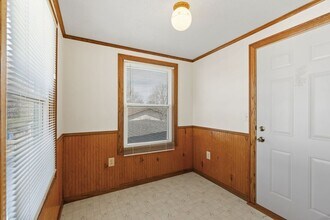 3737 Minnehaha Ave-Unit -1 in Minneapolis, MN - Foto de edificio - Building Photo