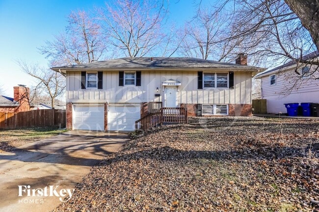 property at 8405 Elm Ave