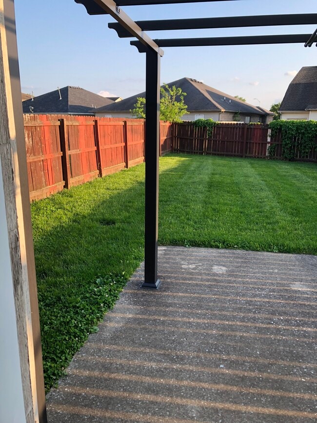 665 Sherard Cir in Lexington, KY - Building Photo - Building Photo
