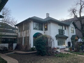 909 W 23rd St, Unit A in Austin, TX - Building Photo
