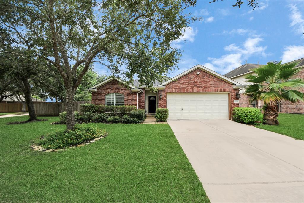 10331 Antelope Alley in Missouri City, TX - Building Photo