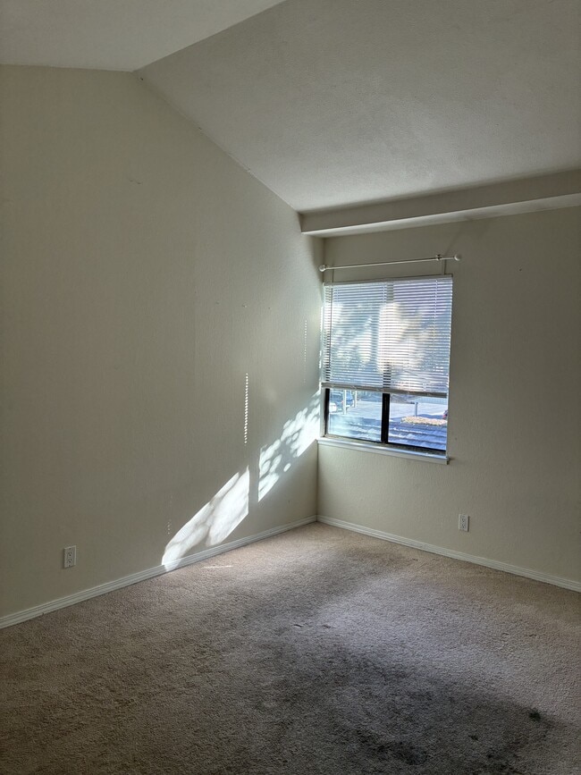 6043 Joaquin Murieta Ave in Newark, CA - Building Photo - Building Photo
