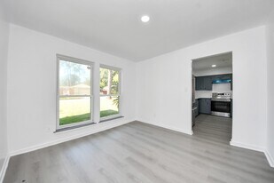 23002 Grand Rapids Ln in Spring, TX - Building Photo