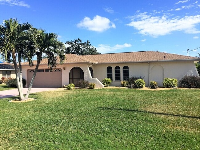 property at 3419 SE 18th Pl