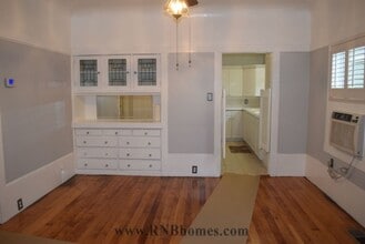 1121 Dolores Way in Sacramento, CA - Building Photo - Building Photo