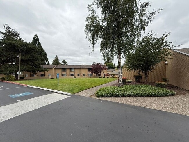 property at 6271 Fairway Ave SE