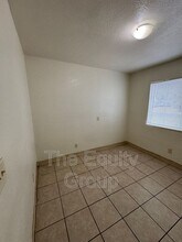 32606 Rd 124 in Visalia, CA - Building Photo - Building Photo