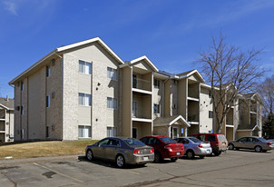 Evergreen Square Apartments