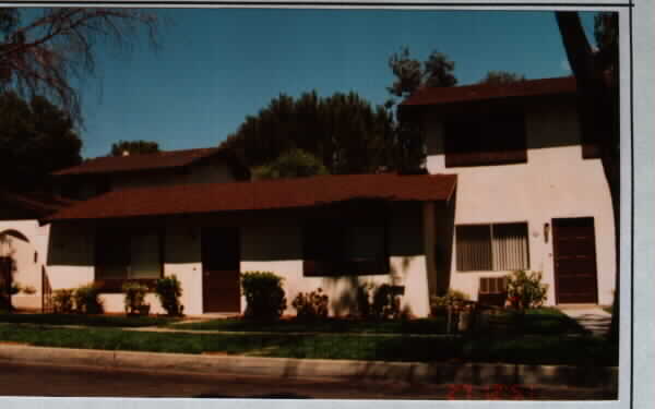 394 Stillman Ave in Upland, CA - Building Photo - Building Photo