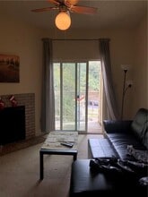 114 E 31st St in Austin, TX - Foto de edificio - Building Photo