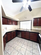 4620 Grandview Dr in Palmdale, CA - Building Photo - Building Photo