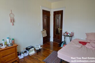 248 Kelton St, Unit 9 in Boston, MA - Building Photo - Building Photo