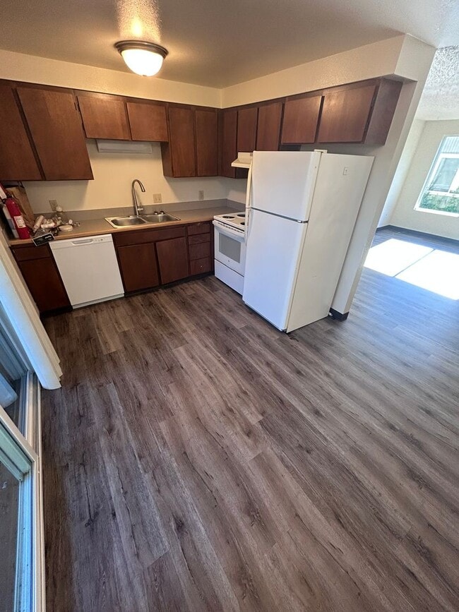 435 Ranch Rd, Unit B1